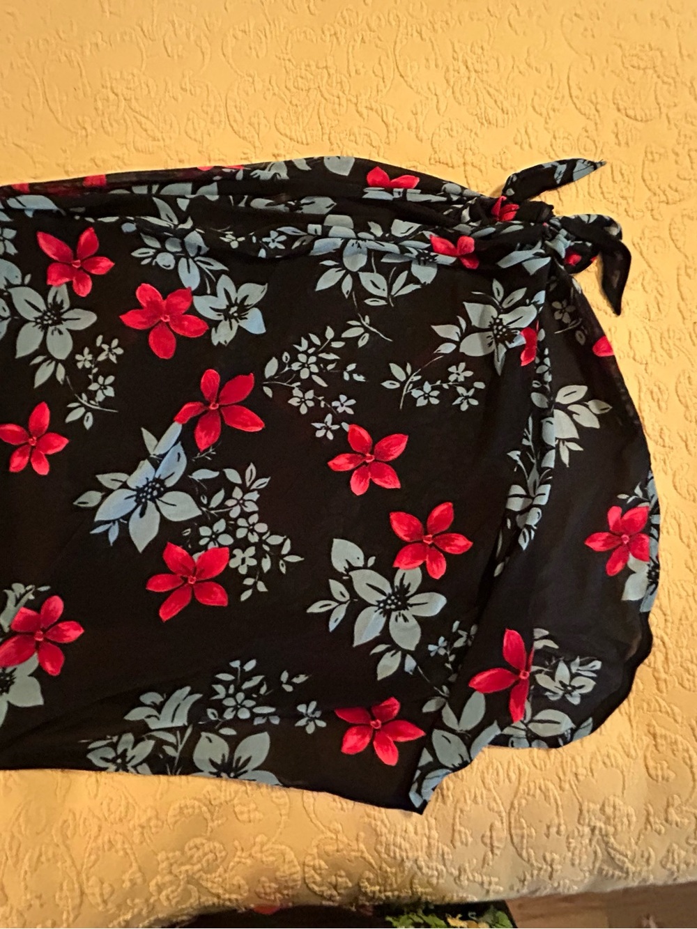 Tie swim skirt